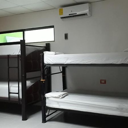 Hostel Mundo Maya 칸쿤 외부 사진