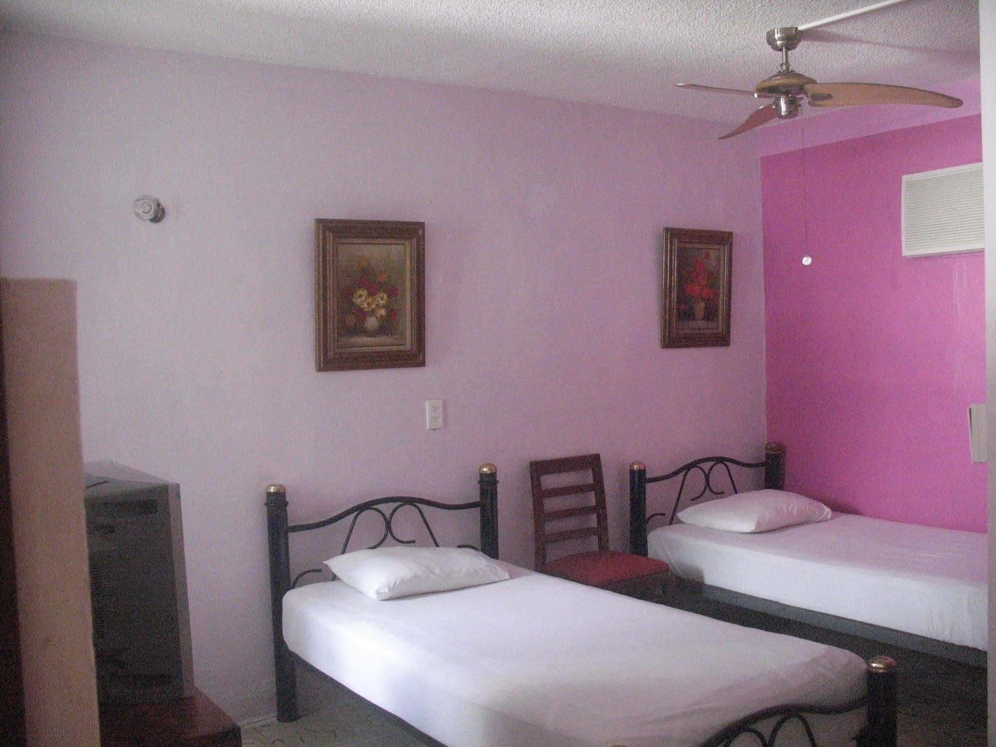 Hostel Mundo Maya 칸쿤 외부 사진